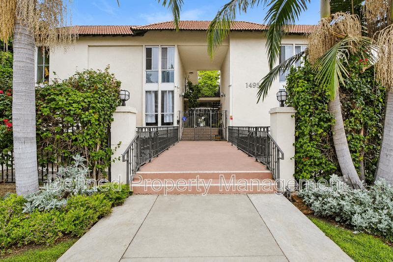 SHERMAN OAKS Condo: 14955 DICKENS ST