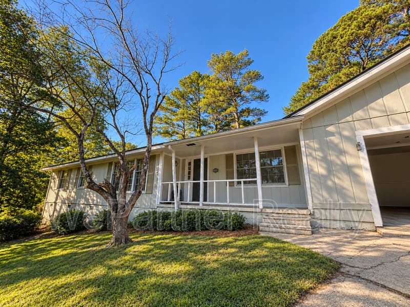 Lithonia House: 3738 Salem Trl