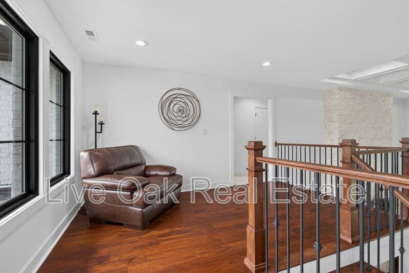 Virginia Beach House: 1316 Lambeth Lane