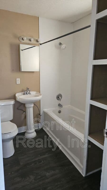 New Orleans Condo: 1505 Clouet Street