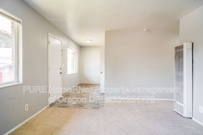 Hillsboro House: 1049 SE Walnut St.