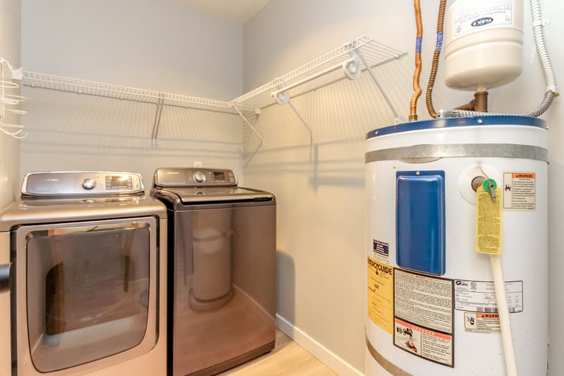 Graham Condo: 25807 87th Ave Ct E