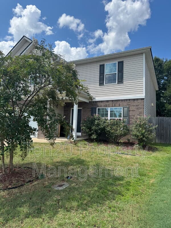 Phenix City House: 36 Willow Trace Dr