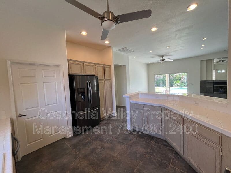 Cathedral City House: 68681 Pasada Rd