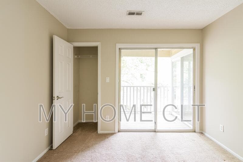 Charlotte Condo: 2516 Cranbrook Lane #11