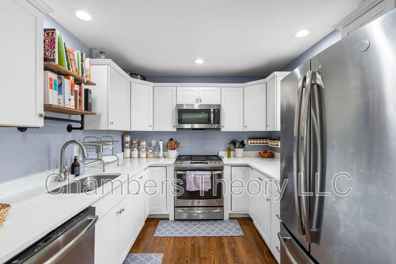Silver Spring House: 3904 Lantern Dr