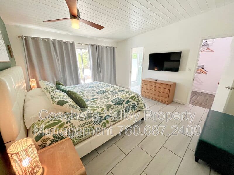 Palm Springs House: 2719 E Ventura Road