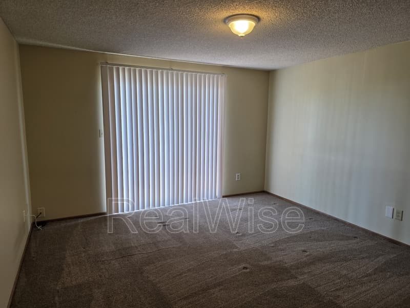 Vancouver Condo: 2022 E 6th St