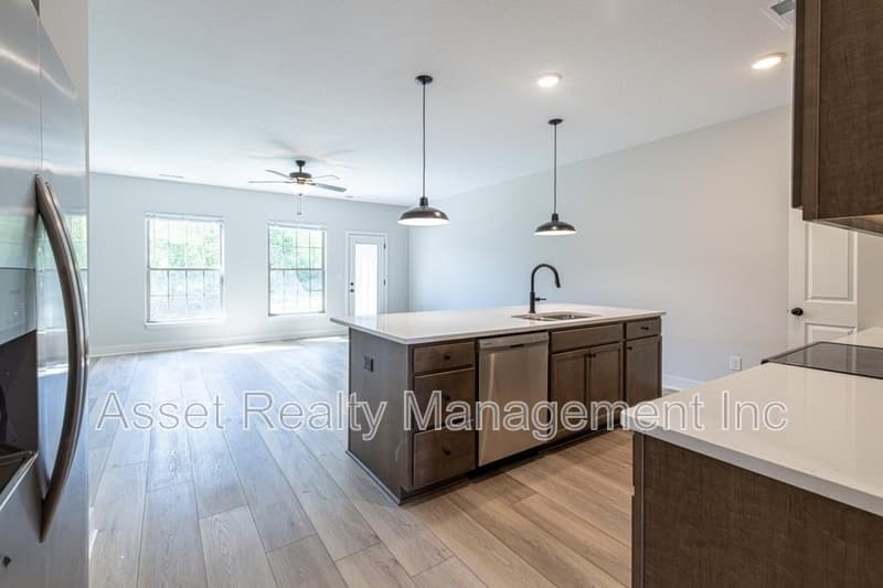 Knoxville House: 8968 Keenberg Lane