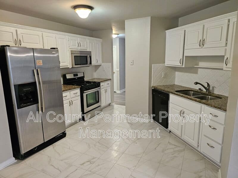 McDonough House: 704 White Dove Drive