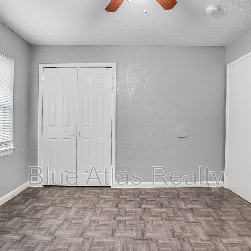 Irving Condo: 2215 Riverview Drive - D