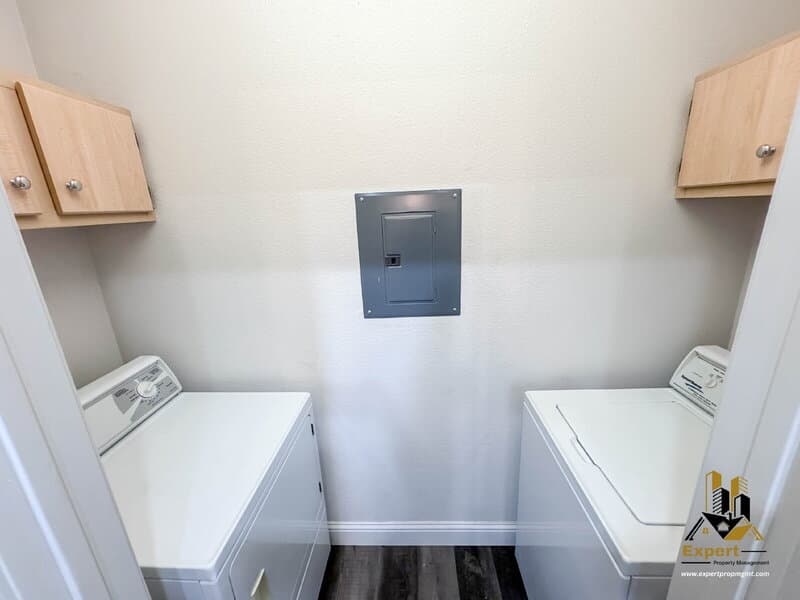 Roseville Condo: 701 Gibson Drive