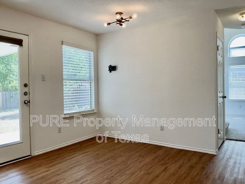 Round Rock House: 3123 Jazz St