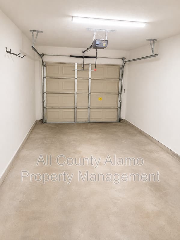 Converse Condo: 8129 Morning Grove