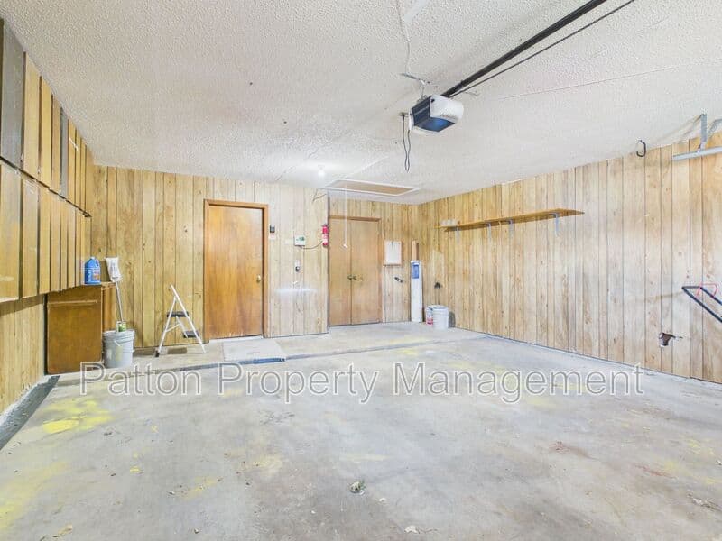 Amarillo House: 5707 Autumn Place