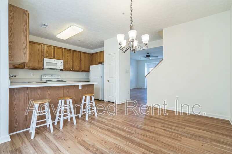 Abingdon Townhome: 368 Foreland Garth