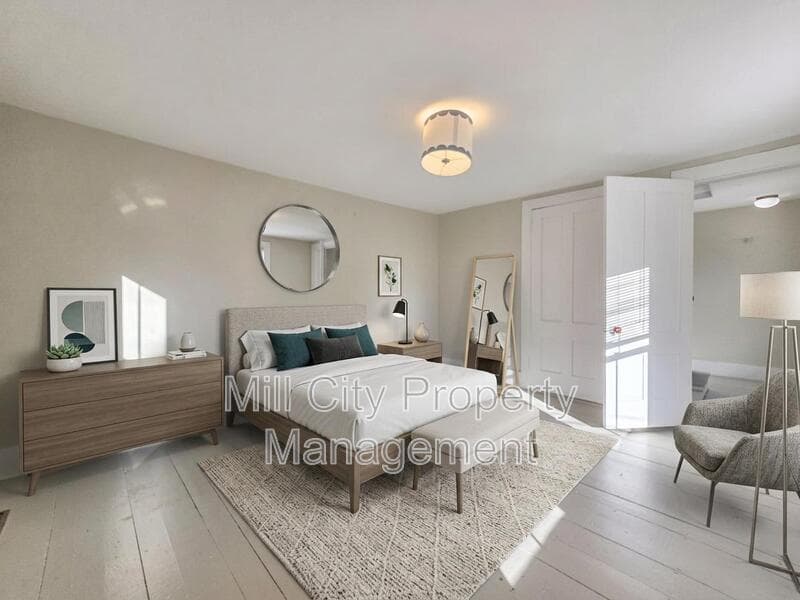 Bennington Condo: 30-32 Main Street - 30