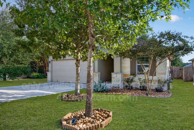 San Antonio House: 15562 Gray Catbird