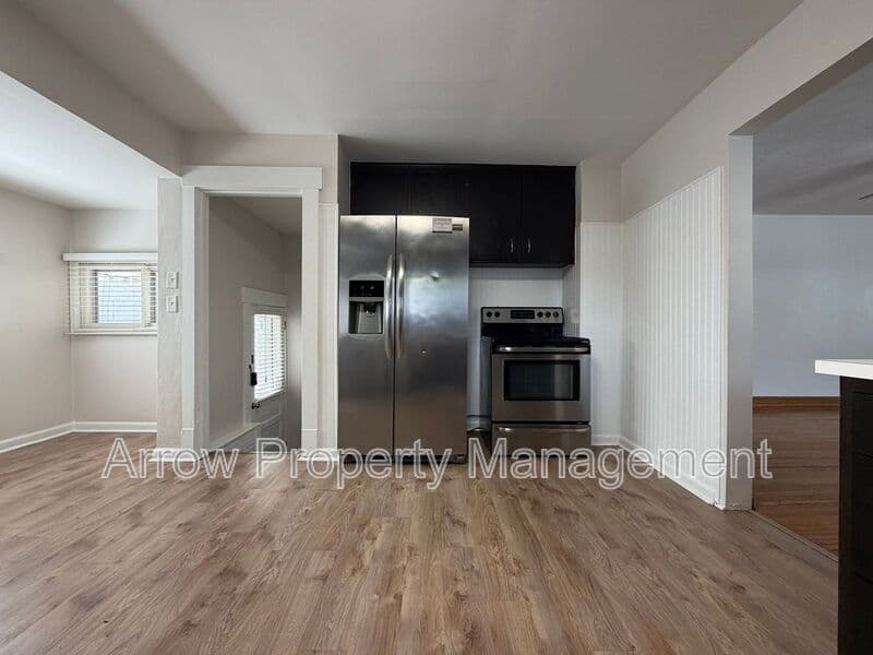 Lincoln Condo: 1459 Plum