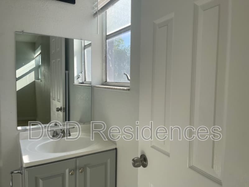 Clearwater Condo: 1280 Franklin Street