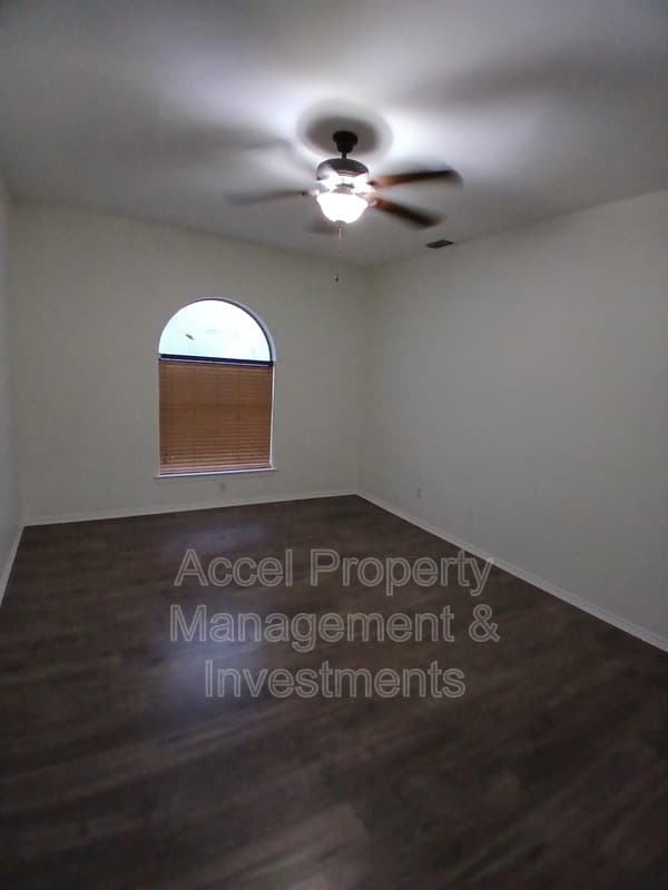 Mission House: 130 San Jacinto St.
