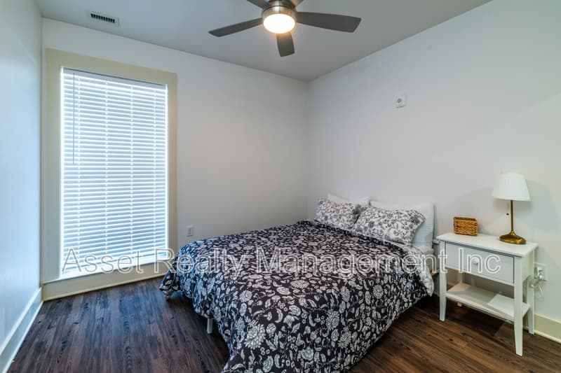 Alcoa Condo: 1110 Franck Street - 213