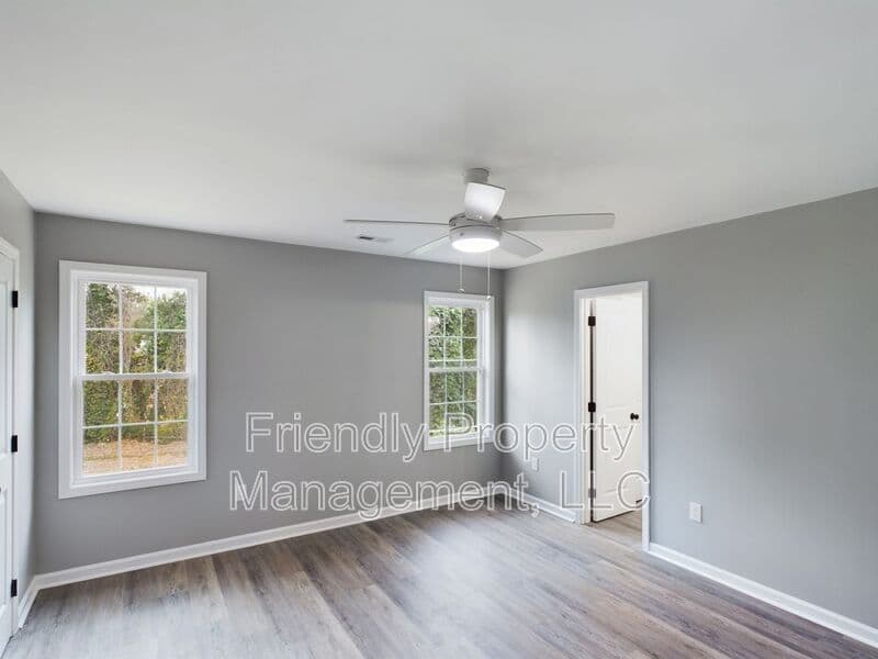 High Point House: 323 4th St