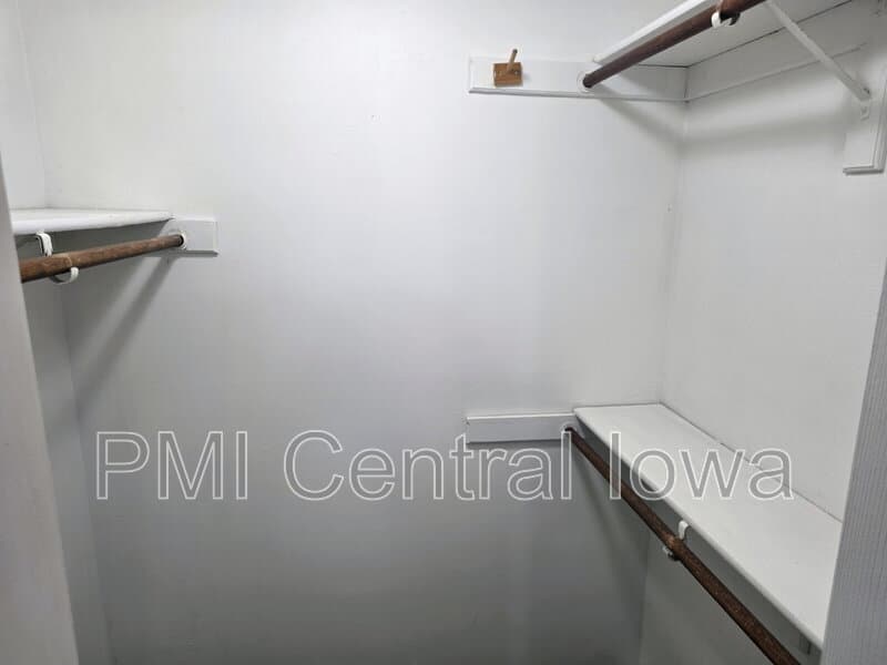 West Des Moines Condo: 1100 50th Street