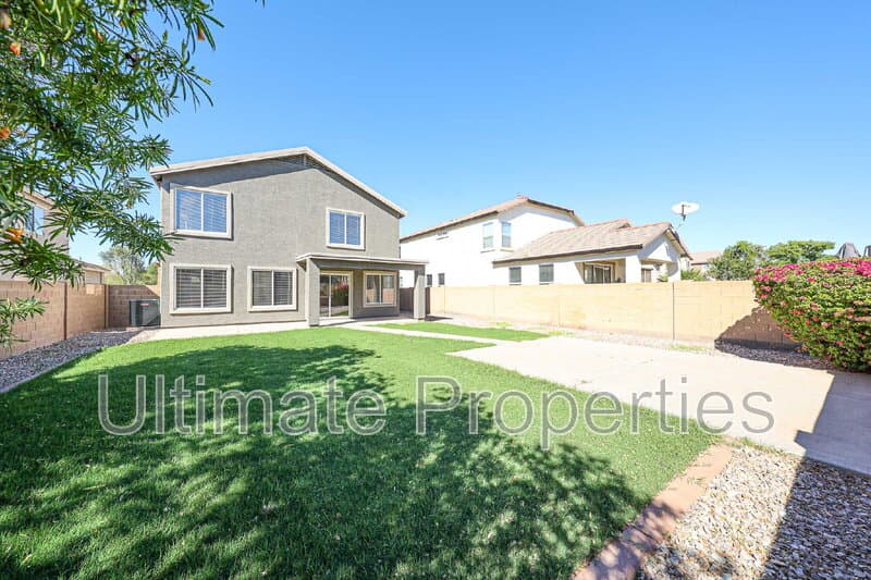 Surprise House: 11911 N 148th Ave