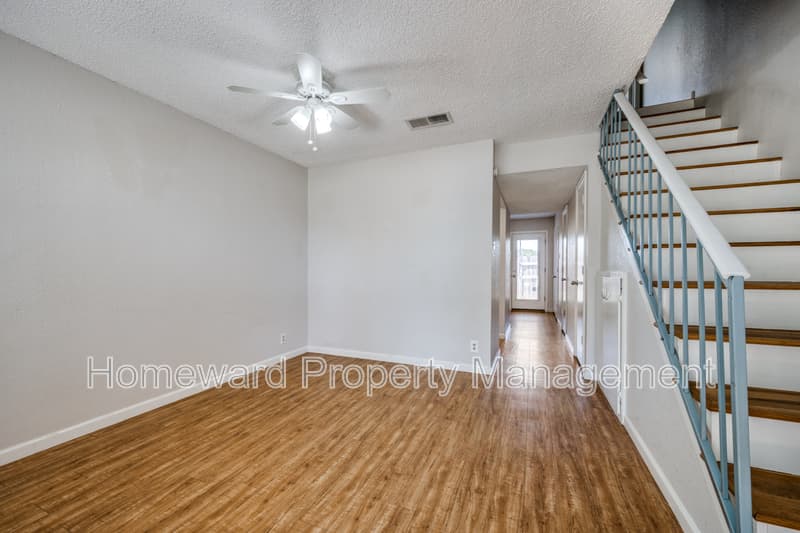 Denton Condo: 604 Meadow View Court - 3