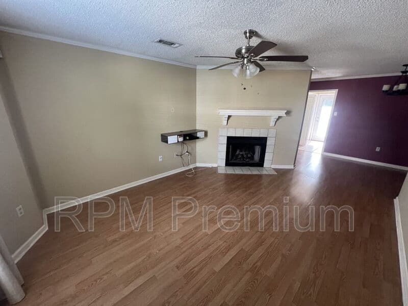 Baton Rouge Condo: 10062 Jefferson Hwy