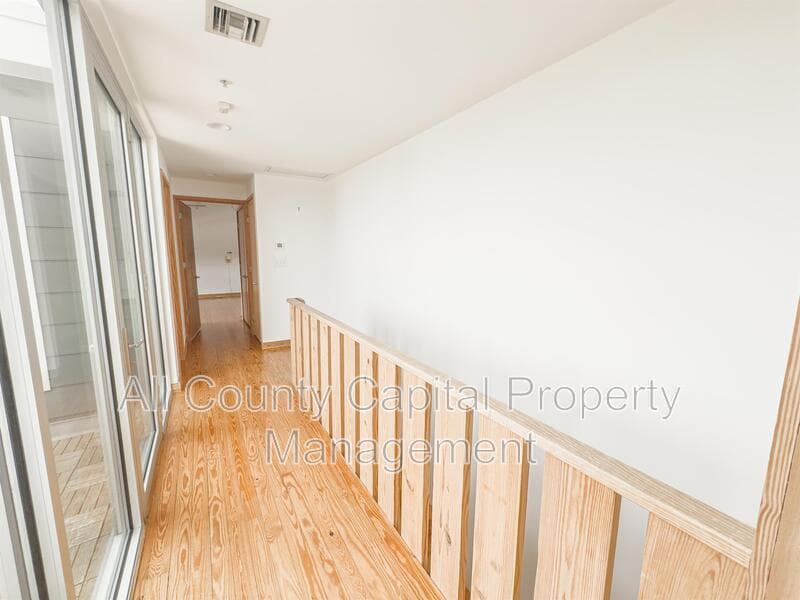 Austin House: 1507 North Street #A