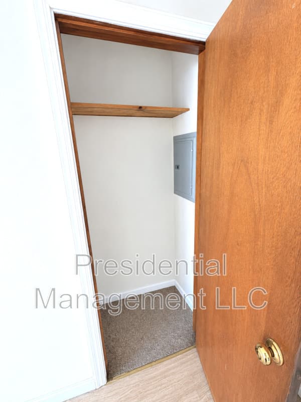 Waterbury Condo: 34 Royal Oak Dr