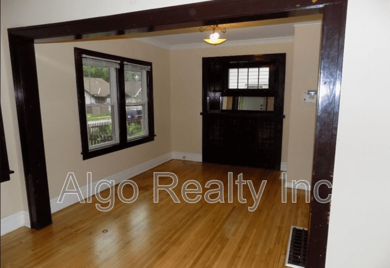 Minneapolis House: 3910 Emerson Avenue North