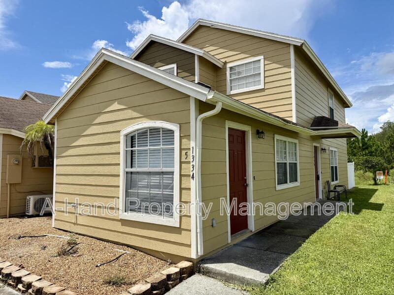 Davenport Condo: 1334 Washington Palm Loop