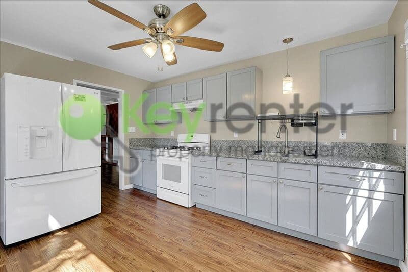 Sacramento House: 2169 Perkins Way
