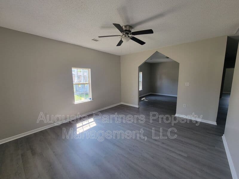 Augusta House: 2015 Grand Blvd