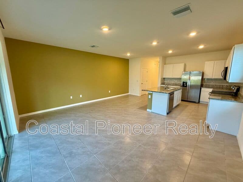 Wesley Chapel Townhome: 34309 Sorrel Mint Dr