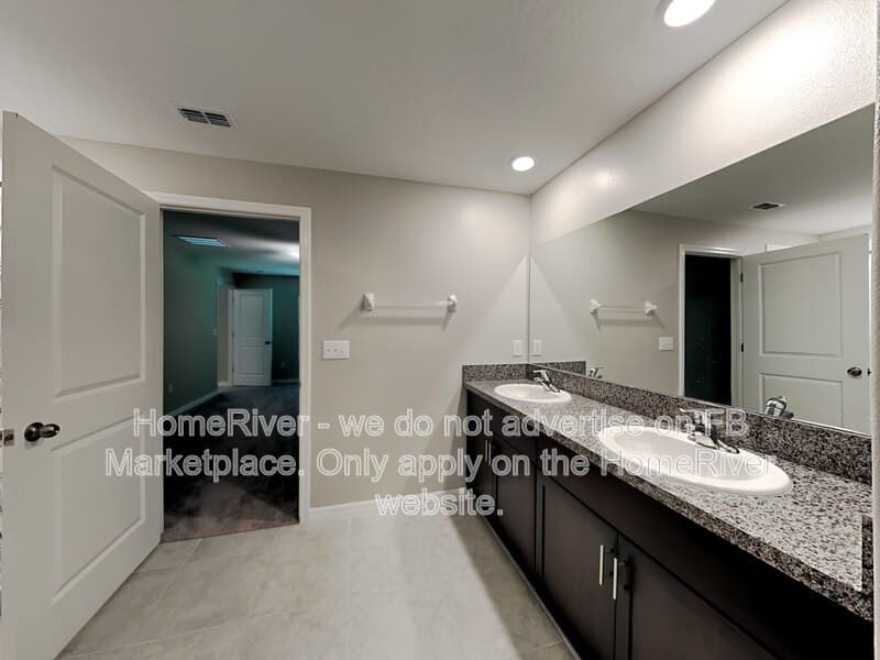 Riverview House: 10318 Scarlett Skimmer Dr