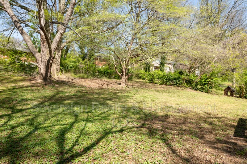 Atlanta House: 1891 Goddard St SE