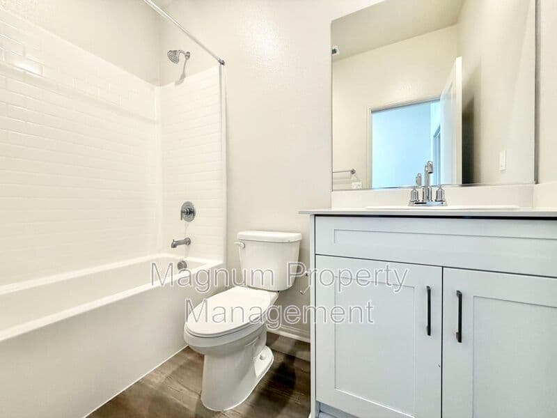 Winchester House: 31799 Woodbank Way