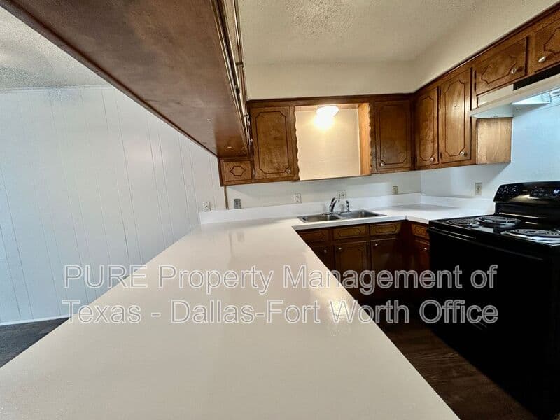 Arlington Condo: 409 Cousins Lane A