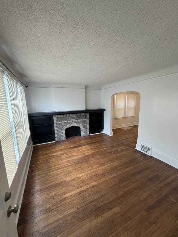 Detroit Condo: 4240 Waverly Street - 1