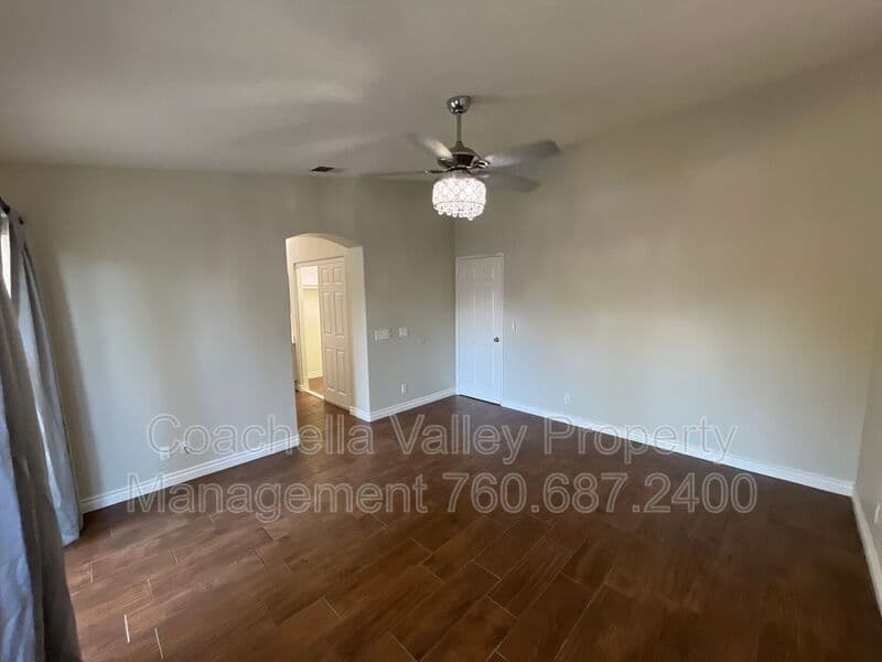 Indio House: 43209 Avenida Isabella
