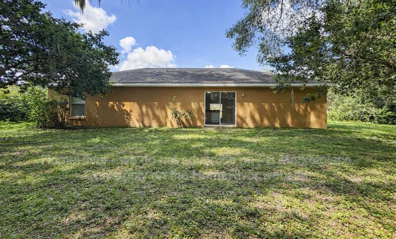 Summerfield House: 4898 SE 137th Pl