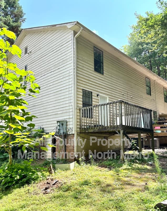 Snellville Townhome: 2241 Highpoint Road