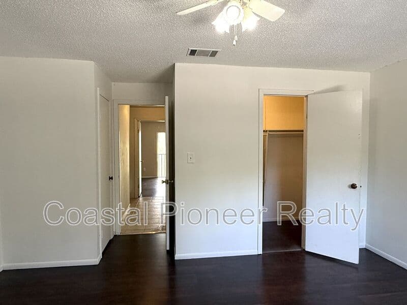 Tampa Townhome: 7573 Abonado R