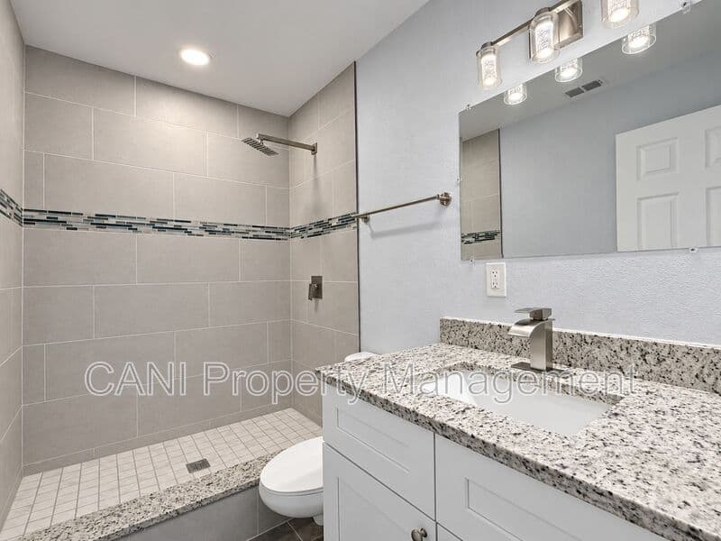 New Smyrna Beach House: 23 Country Club Drive