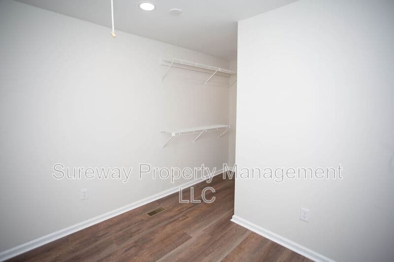 Marlton Condo: 175 Woodlake Dr