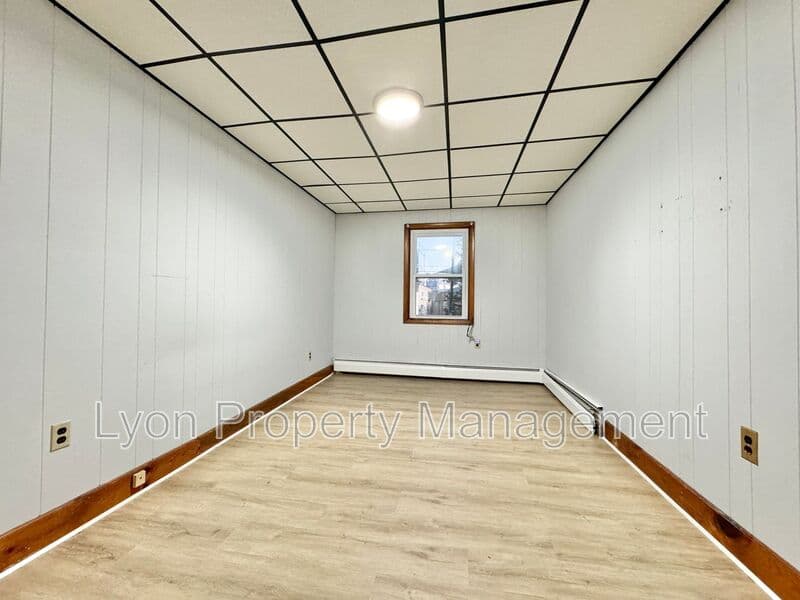 Pawtucket Condo: 193 Summit Street